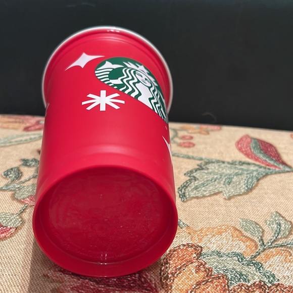 2021 AND 2022 Limited edition Starbucks red cups - Picture 11 of 12